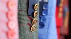 西服定制廠家告訴你，定制西服要考慮這些細(xì)節(jié)